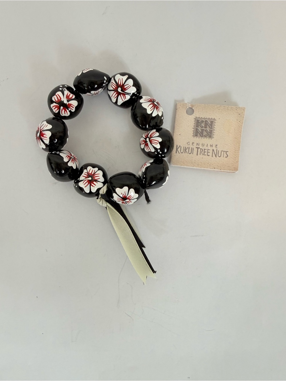 Kukui Tree Nuts Black Floral Stretch Bracelet